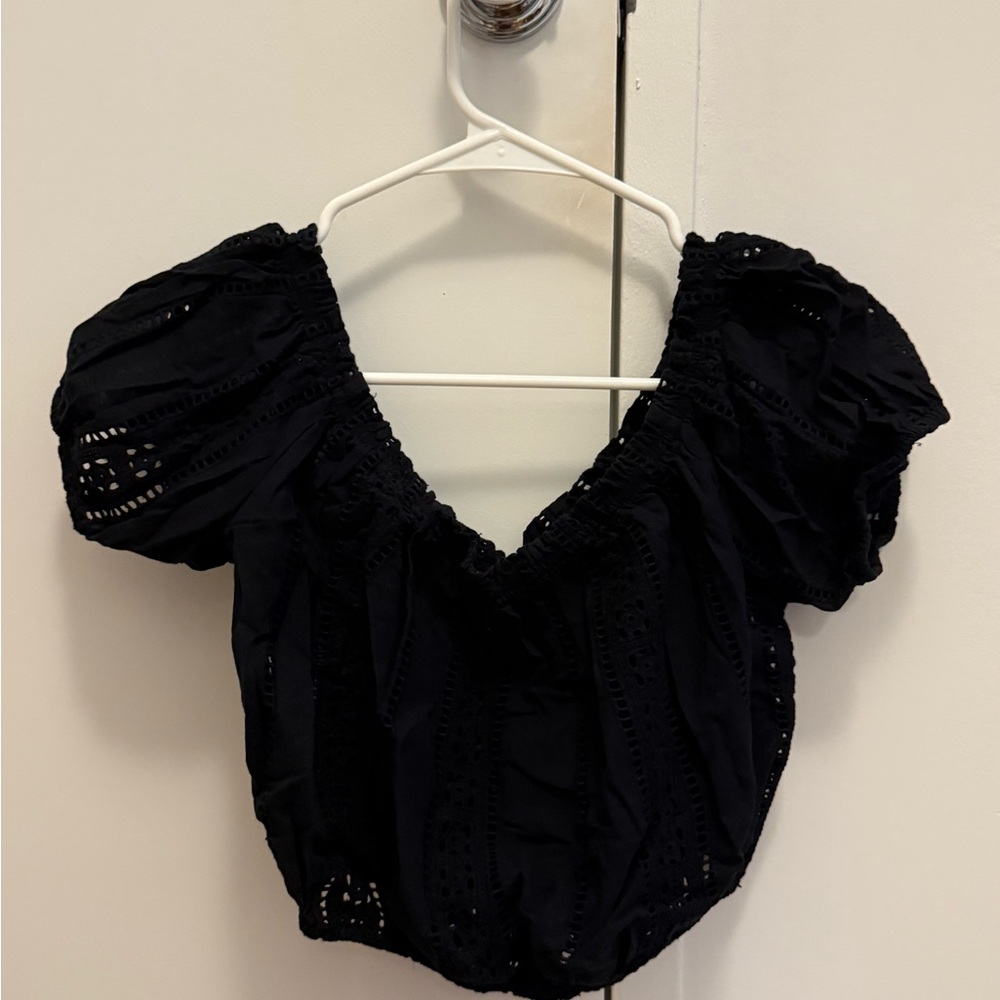 Forever 21 Black Puff Sleeve Cropped Blouse